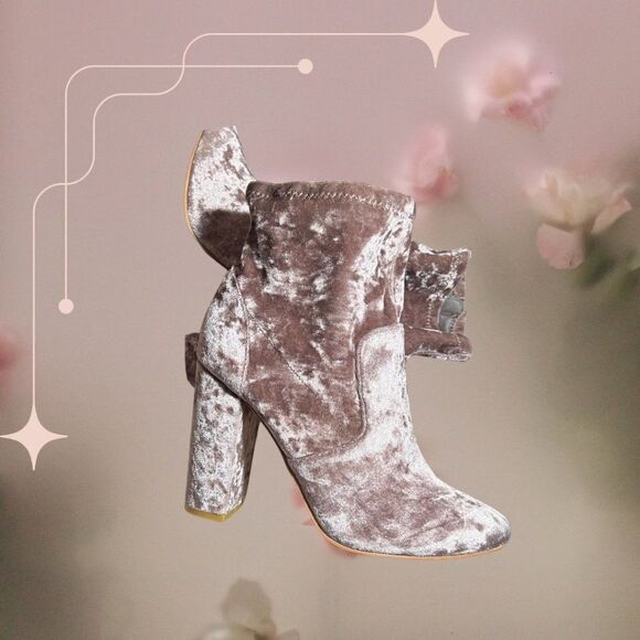 JustFab 'Rosanna' Crushed Velvet Ankle Bootie - Lilac - Size US 7 - Pristine! - Picture 2 of 11